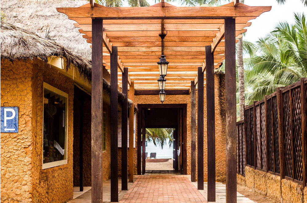Anomabo Beach Resort Anomabu Buitenkant foto