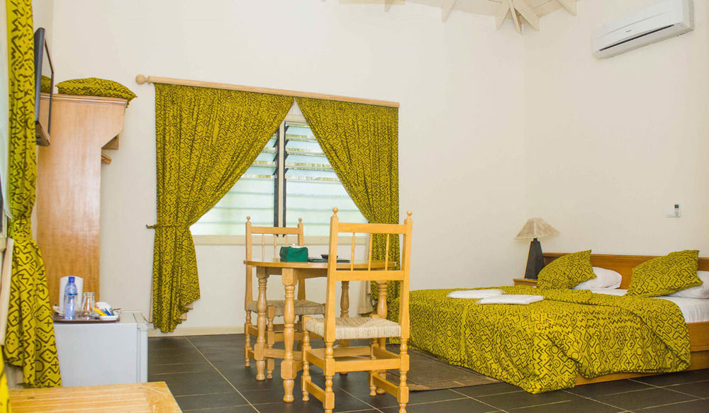 Anomabo Beach Resort Anomabu Buitenkant foto