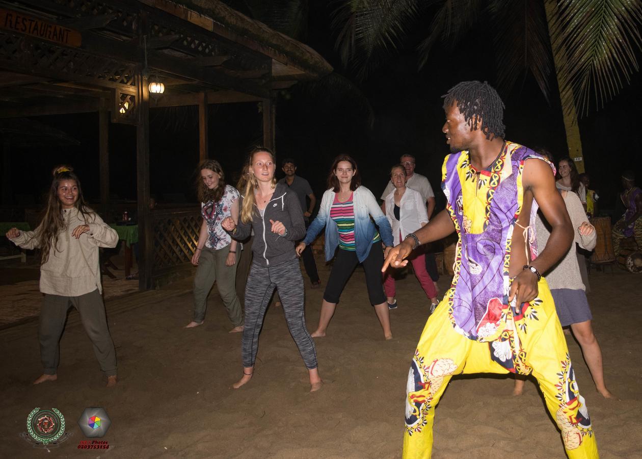 Anomabo Beach Resort Anomabu Buitenkant foto